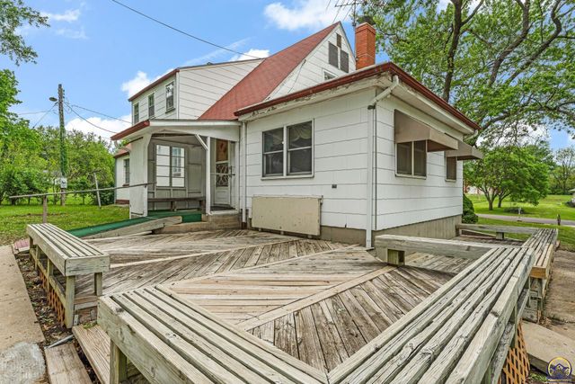 3803 NW Wilder RD, Topeka, KS 66617