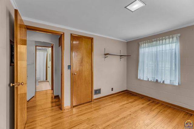 3803 NW Wilder RD, Topeka, KS 66617