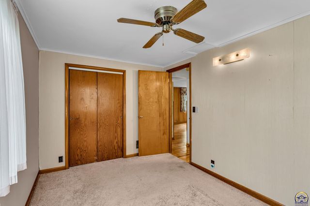 3803 NW Wilder RD, Topeka, KS 66617