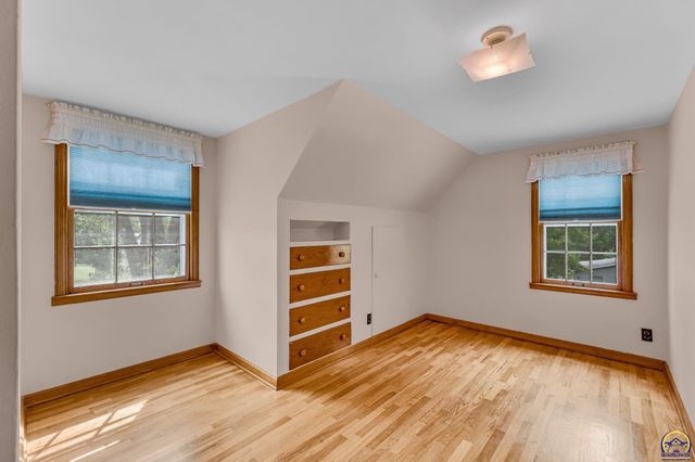 3803 NW Wilder RD, Topeka, KS 66617