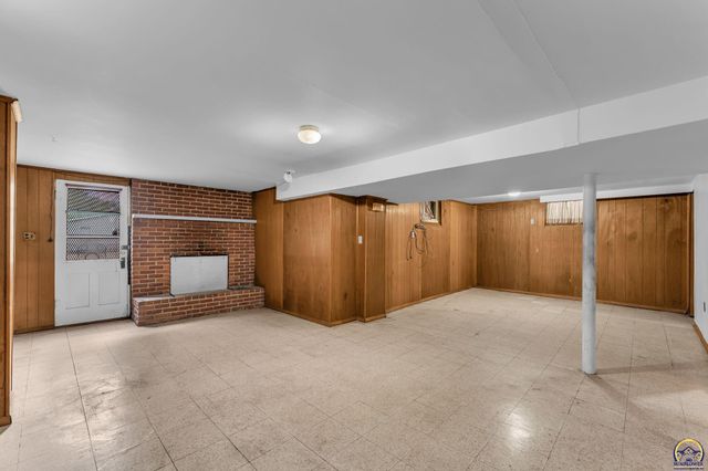 3803 NW Wilder RD, Topeka, KS 66617