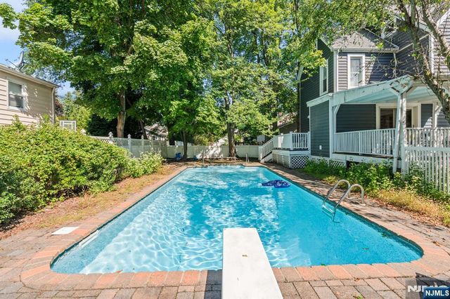 65 Van Horn Street, Demarest, NJ 07627
