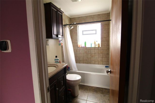 32474 Leona Street, Garden City, MI 48135