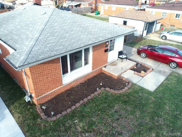 32474 Leona Street, Garden City, MI 48135