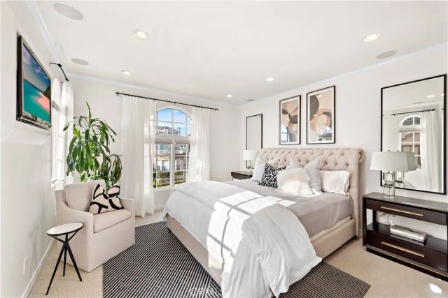 432 Acacia Avenue, Corona Del Mar, CA 92625