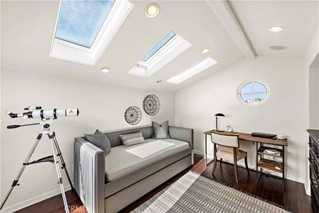 432 Acacia Avenue, Corona Del Mar, CA 92625