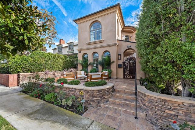 432 Acacia Avenue, Corona Del Mar, CA 92625