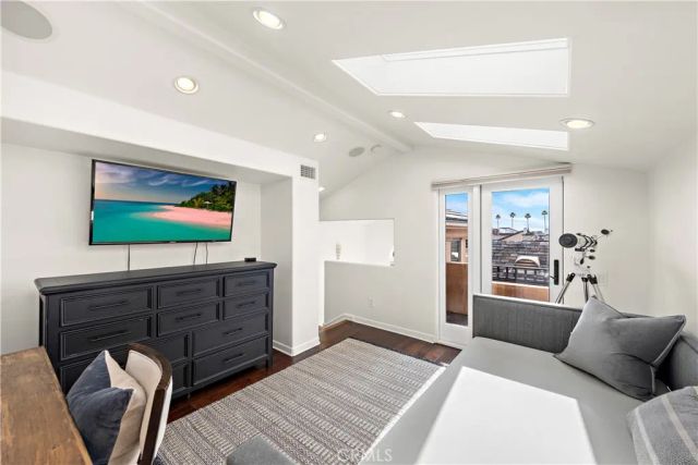 432 Acacia Avenue, Corona Del Mar, CA 92625