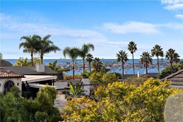 432 Acacia Avenue, Corona Del Mar, CA 92625