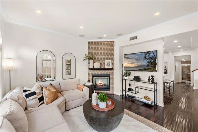 432 Acacia Avenue, Corona Del Mar, CA 92625