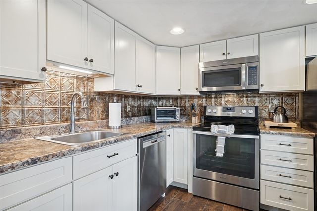 8011 MeadowRidge Drive, Seven Springs Resort, PA 15622