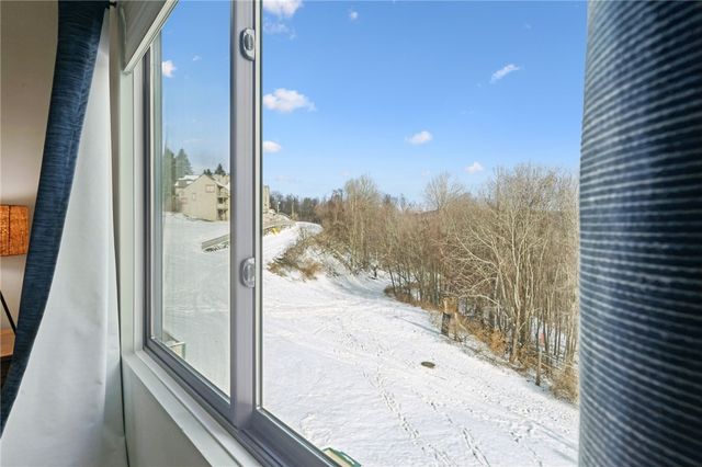 8011 MeadowRidge Drive, Seven Springs Resort, PA 15622