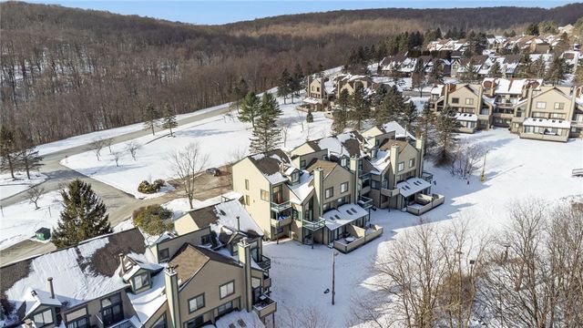8011 MeadowRidge Drive, Seven Springs Resort, PA 15622