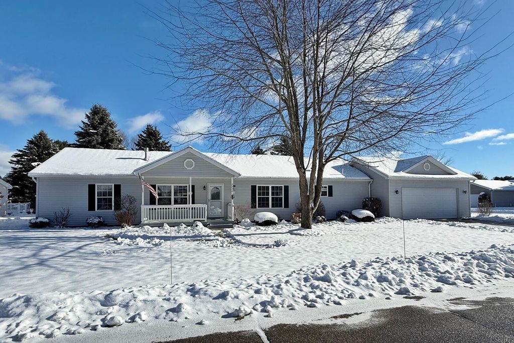 7750 Sunset Shores Drive, Morton Twp, MI 49346