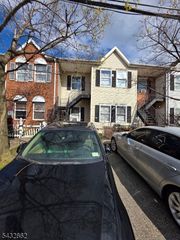 45 Ann St, Paterson City, NJ 07501