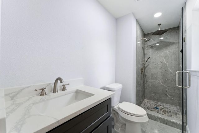 910 Beaver Bend Road, Houston, TX 77088