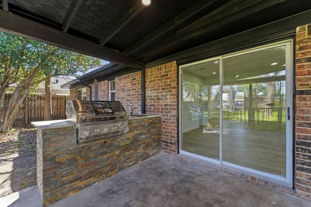 910 Beaver Bend Road, Houston, TX 77088