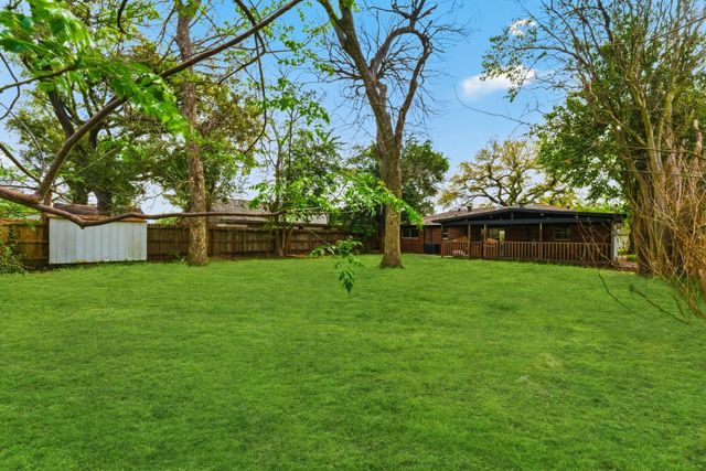 910 Beaver Bend Road, Houston, TX 77088