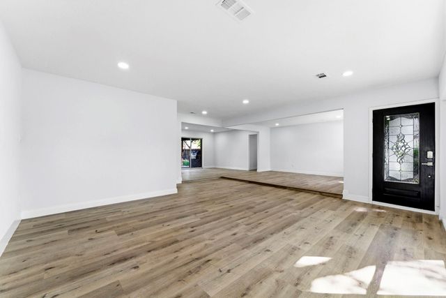 910 Beaver Bend Road, Houston, TX 77088