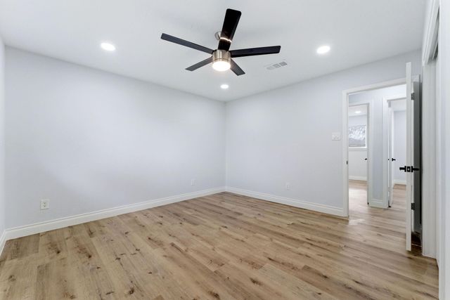 910 Beaver Bend Road, Houston, TX 77088