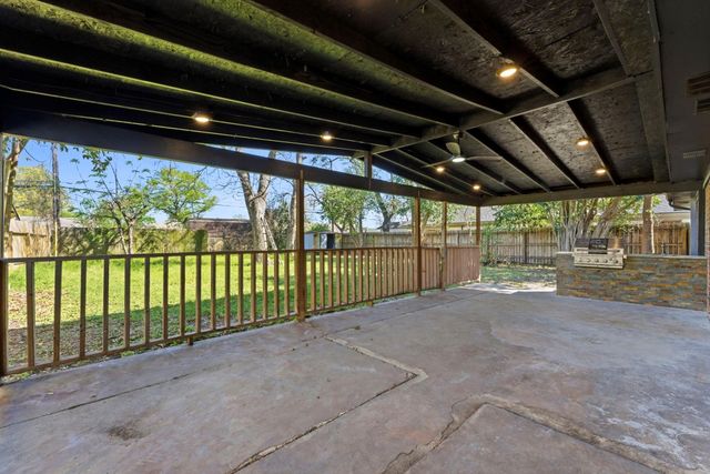 910 Beaver Bend Road, Houston, TX 77088