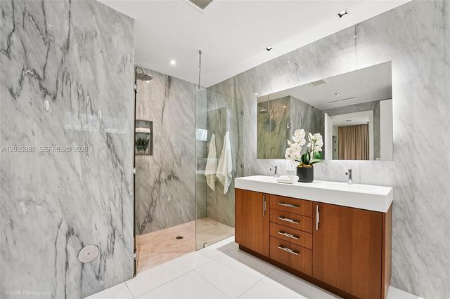350 Meridian Avenue 201, Miami Beach, FL 33139