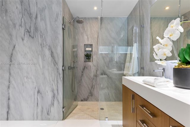 350 Meridian Avenue 201, Miami Beach, FL 33139