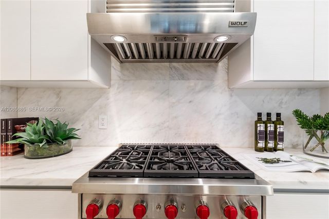 350 Meridian Avenue 201, Miami Beach, FL 33139