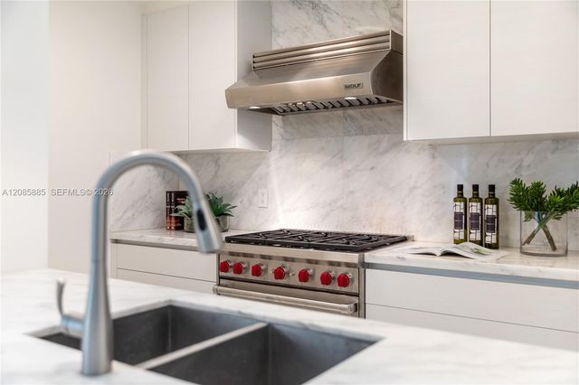350 Meridian Avenue 201, Miami Beach, FL 33139