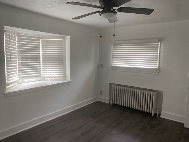 1926 Fairlawn St, Wilkinsburg, PA 15221