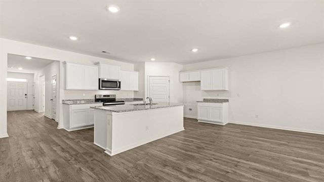 8581 PREAKNESS Pass, Lithonia, GA 30058