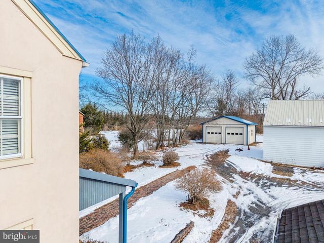 1890 ROUTE 212, Quakertown, PA 18951