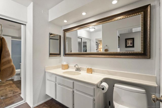 7439 Altiva Place, Carlsbad, CA 92009