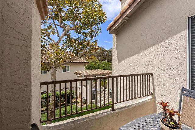 7439 Altiva Place, Carlsbad, CA 92009