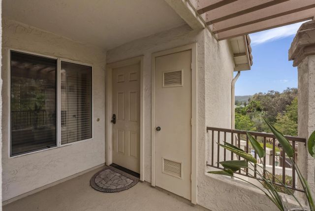7439 Altiva Place, Carlsbad, CA 92009