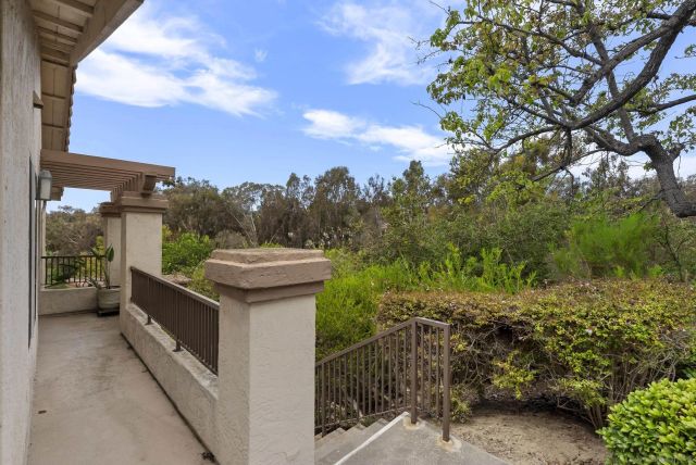 7439 Altiva Place, Carlsbad, CA 92009