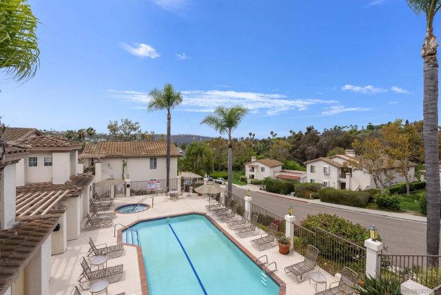 7439 Altiva Place, Carlsbad, CA 92009