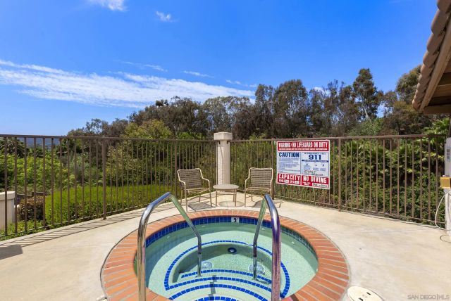 7439 Altiva Place, Carlsbad, CA 92009