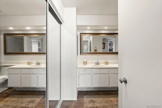 7439 Altiva Place, Carlsbad, CA 92009
