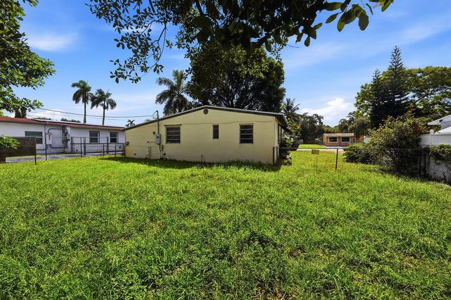 413 SW 24th Avenue, Fort Lauderdale, FL 33312