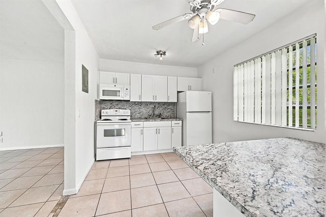 413 SW 24th Avenue, Fort Lauderdale, FL 33312
