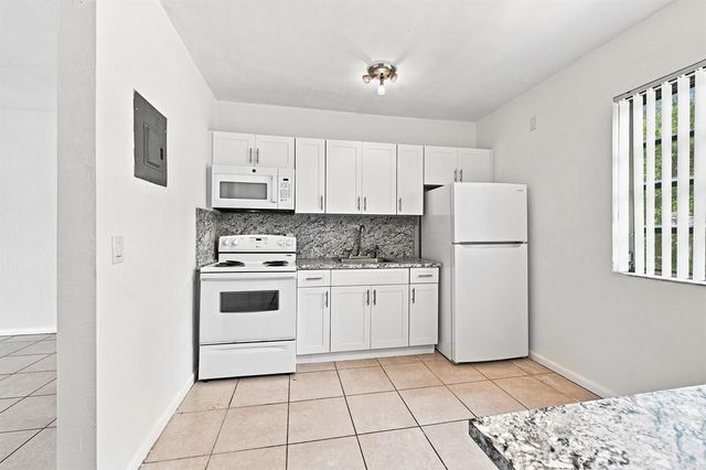 413 SW 24th Avenue, Fort Lauderdale, FL 33312