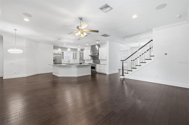 4615 W SUNSET BOULEVARD, Tampa, FL 33629