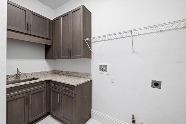 4615 W SUNSET BOULEVARD, Tampa, FL 33629