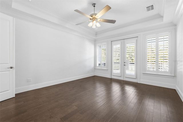 4615 W SUNSET BOULEVARD, Tampa, FL 33629