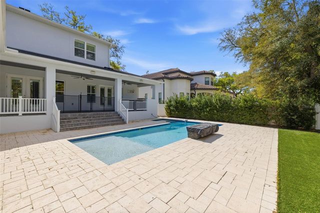 4615 W SUNSET BOULEVARD, Tampa, FL 33629