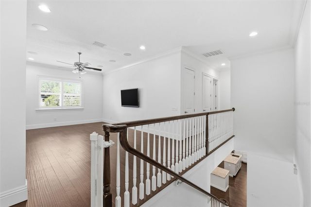 4615 W SUNSET BOULEVARD, Tampa, FL 33629