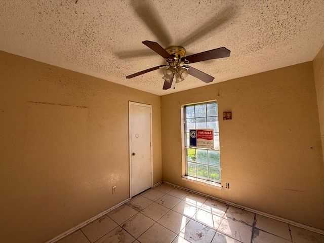 3313 Oak Timber Drive, Forest Hill, TX 76119