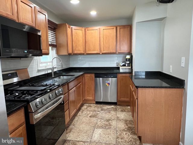 2408 FAIRHAVEN AVE, Alexandria, VA 22303