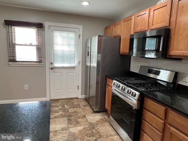 2408 FAIRHAVEN AVE, Alexandria, VA 22303